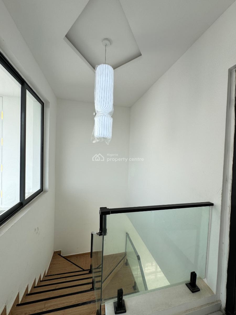 5bedrooms House in Cowrie Creek Lekki, Ikate, Lekki, Lagos, Semi-detached Duplex for Sale