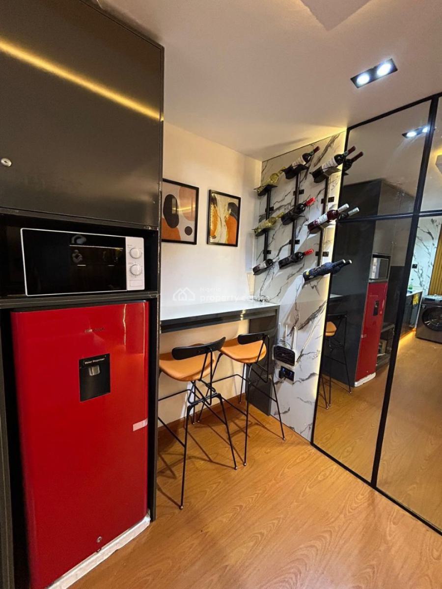 Introducing Our Fresh 1 Bdr Apartment + Gym, Pool & Double Balcony ️, Lekki Phase 1, Lekki, Lagos, Flat / Apartment Short Let