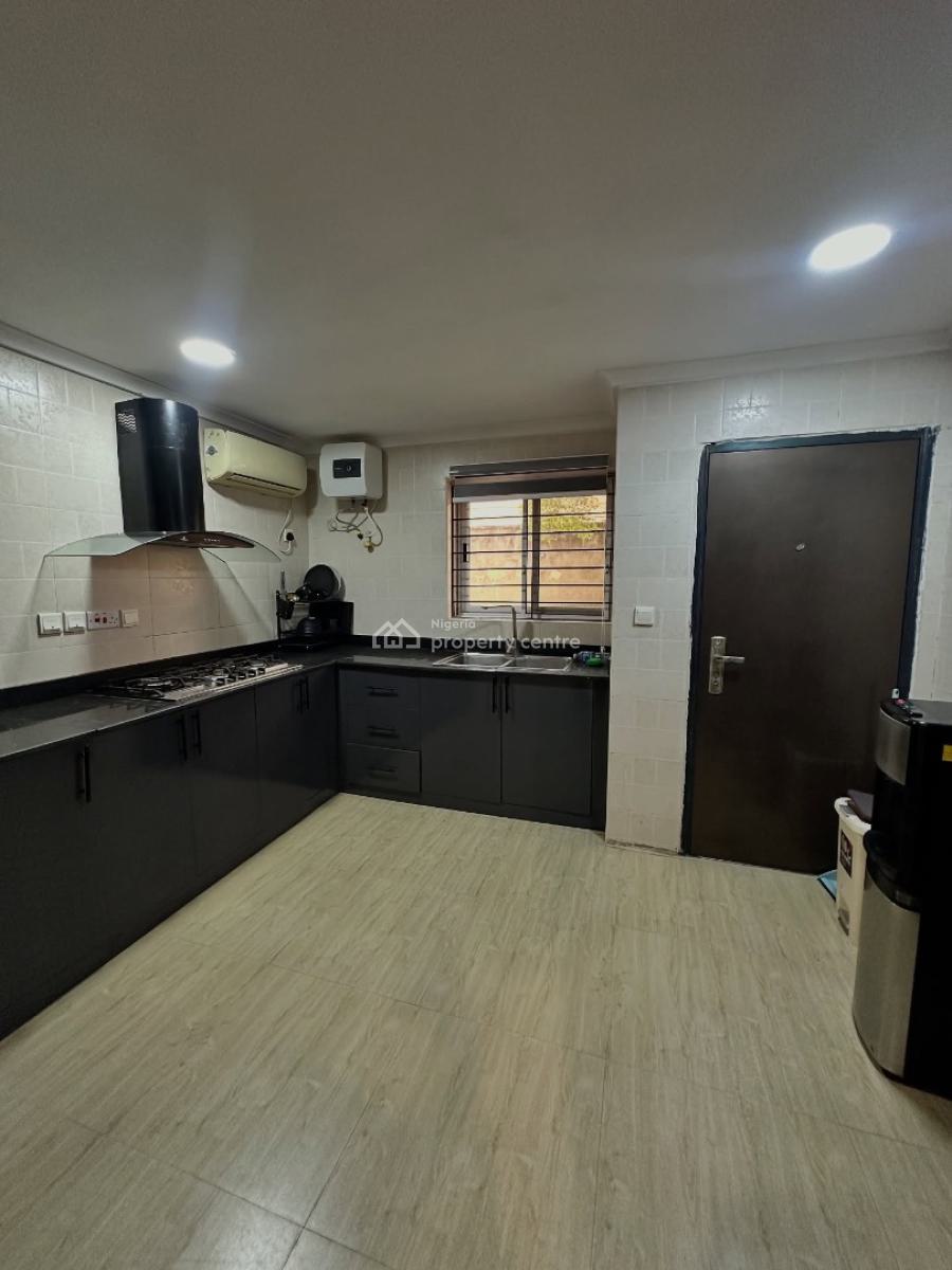 Serviced 1 Bedroom Apartment, Lekki Phase 1, Lekki, Lagos, Flat / Apartment for Rent