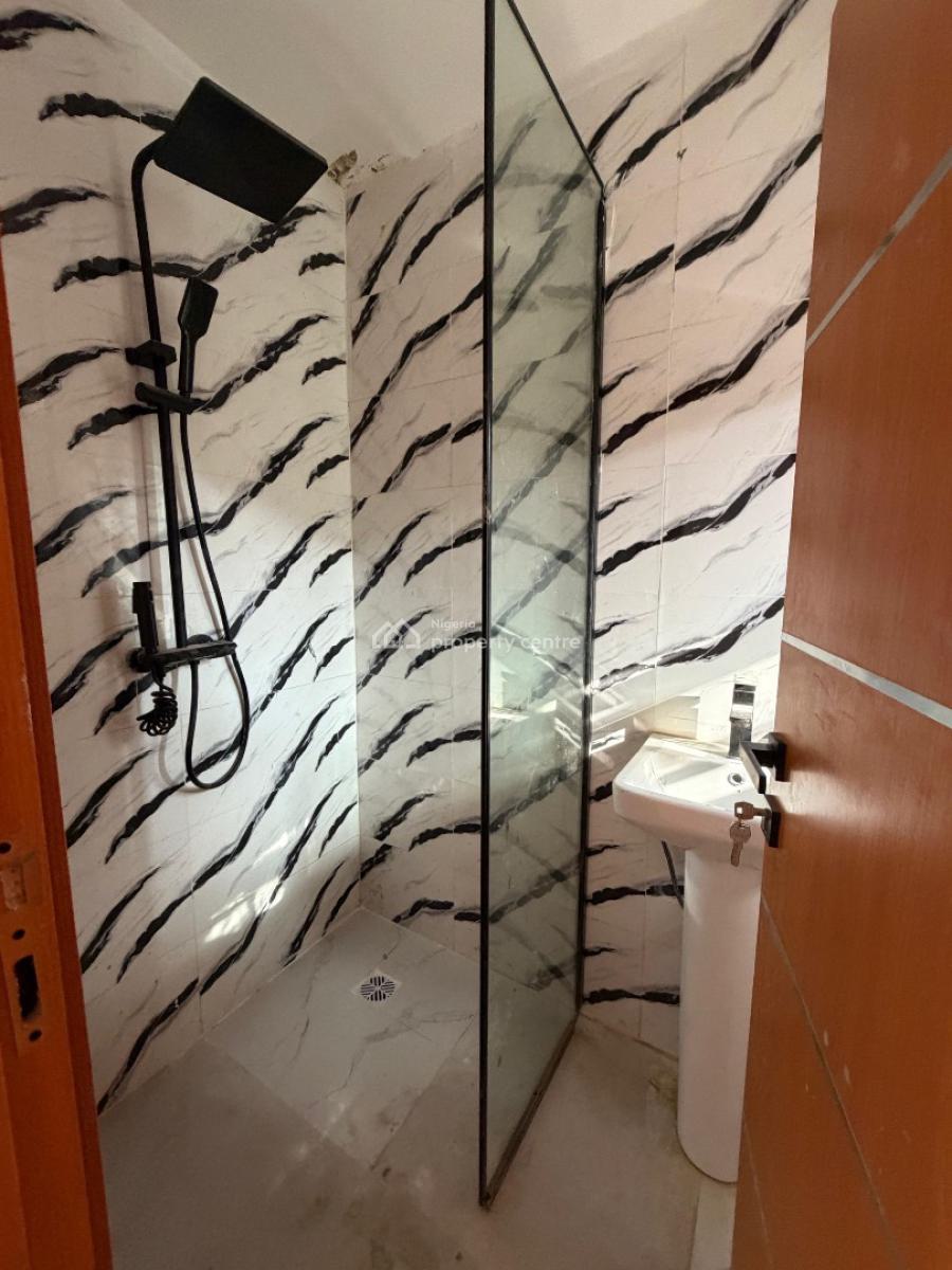 2 Units of 3 Bedrooms, Lekki Phase 1, Lekki, Lagos, Flat / Apartment for Rent