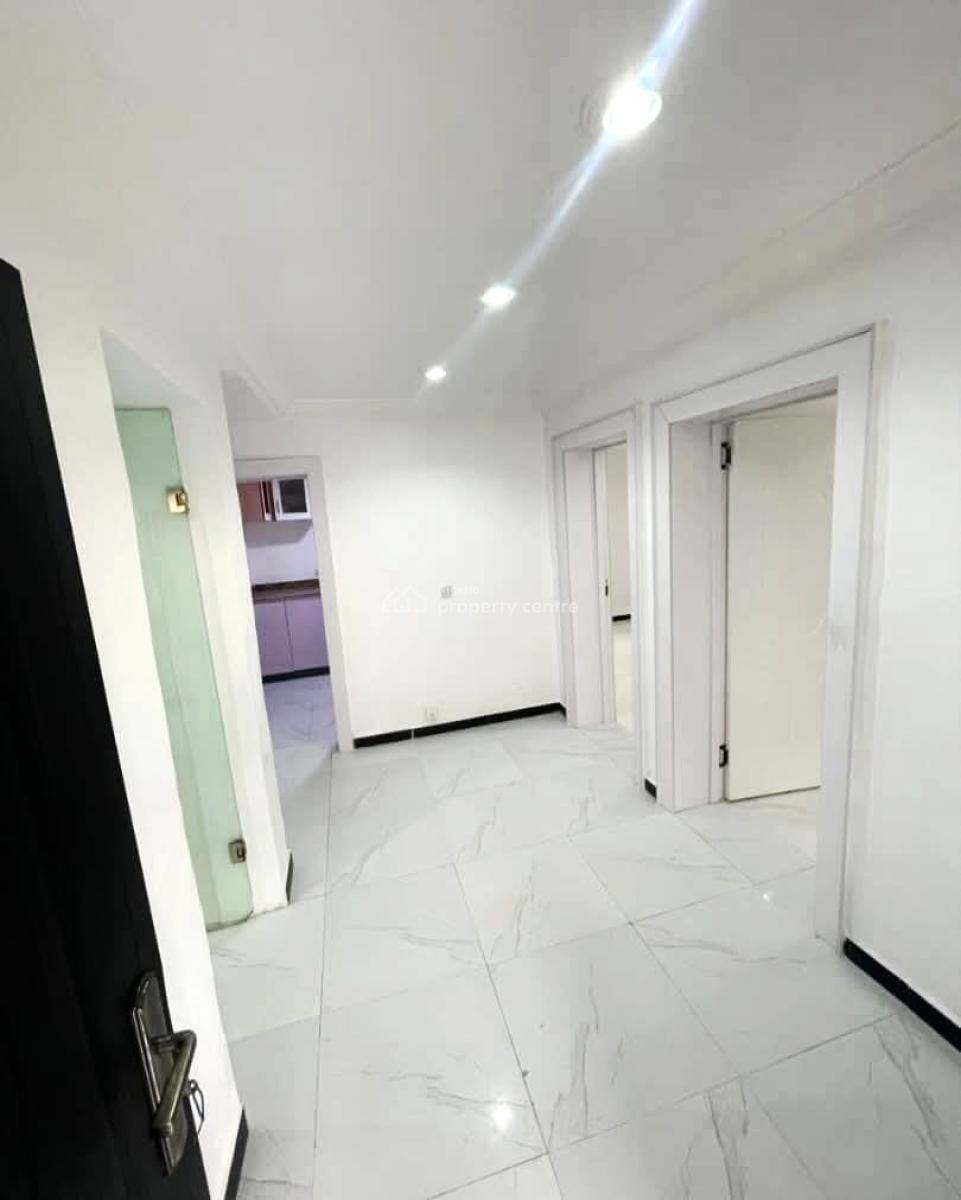 Spacious 2 Bedrooms Semi-detached Bungalow, Lekki Phase 1, Lekki, Lagos, Semi-detached Bungalow for Rent