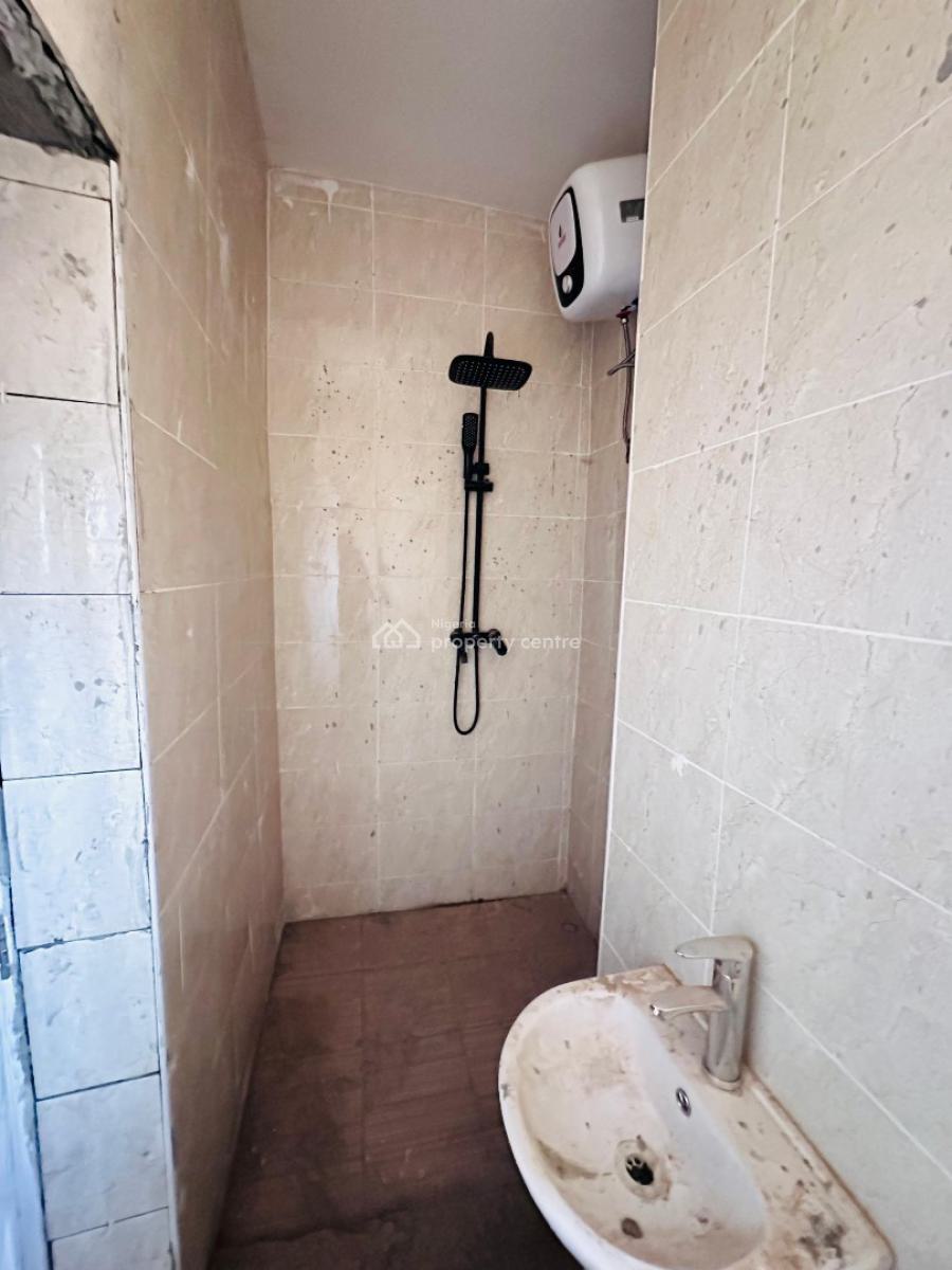 2 Bedroom Flat, Durumi, Abuja, Block of Flats for Sale