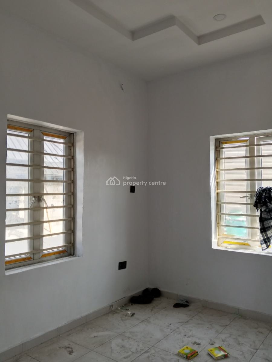 Luxury Newly Built 2 Bedroom, Off Ayelegun Road Bucknor, Isolo, Lagos, Flat / Apartment for Rent