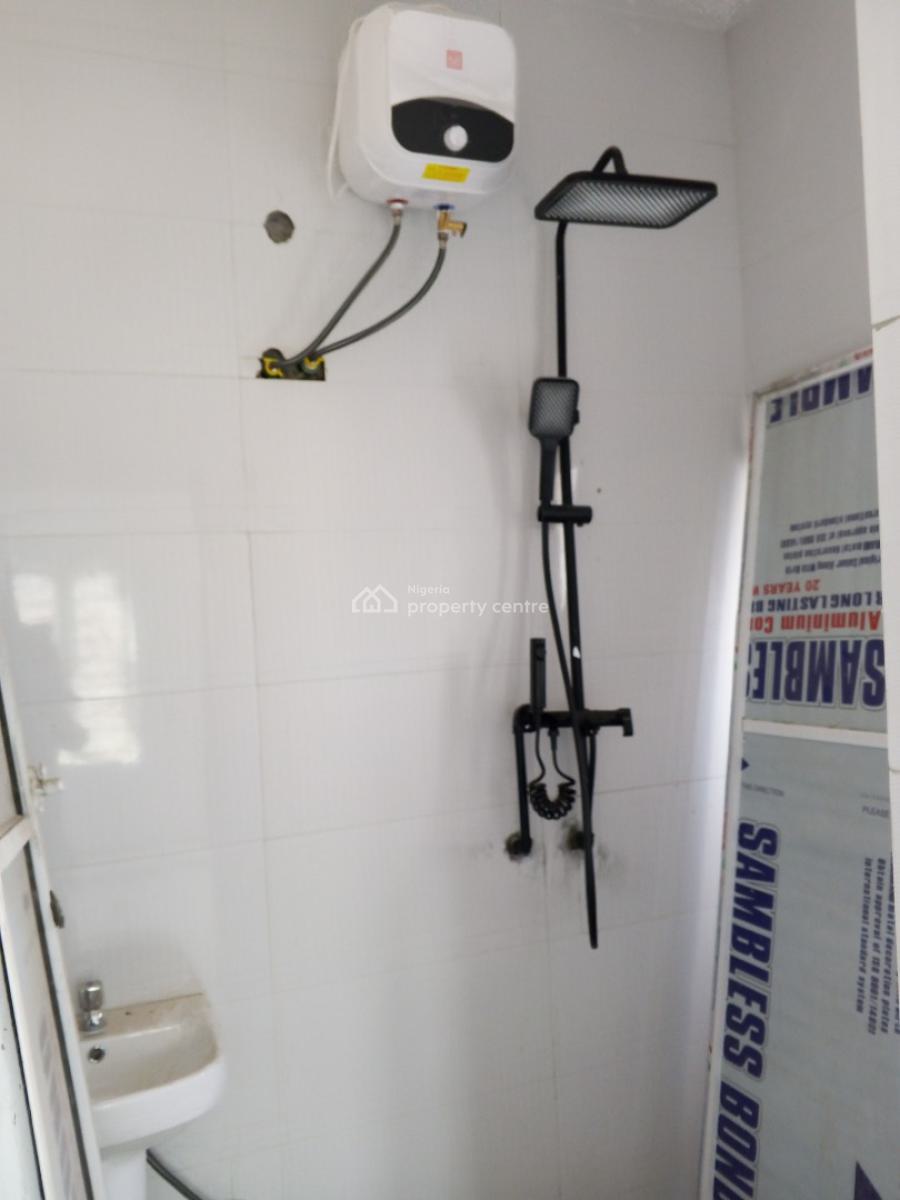 Luxury Newly Built 2 Bedroom, Off Ayelegun Road Bucknor, Isolo, Lagos, Flat / Apartment for Rent