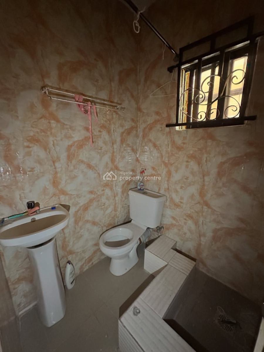 Serviced 2 Bedroom Apartment with En-suite Rooms, Lekki Phase 1, Lekki, Lagos, Flat / Apartment for Rent