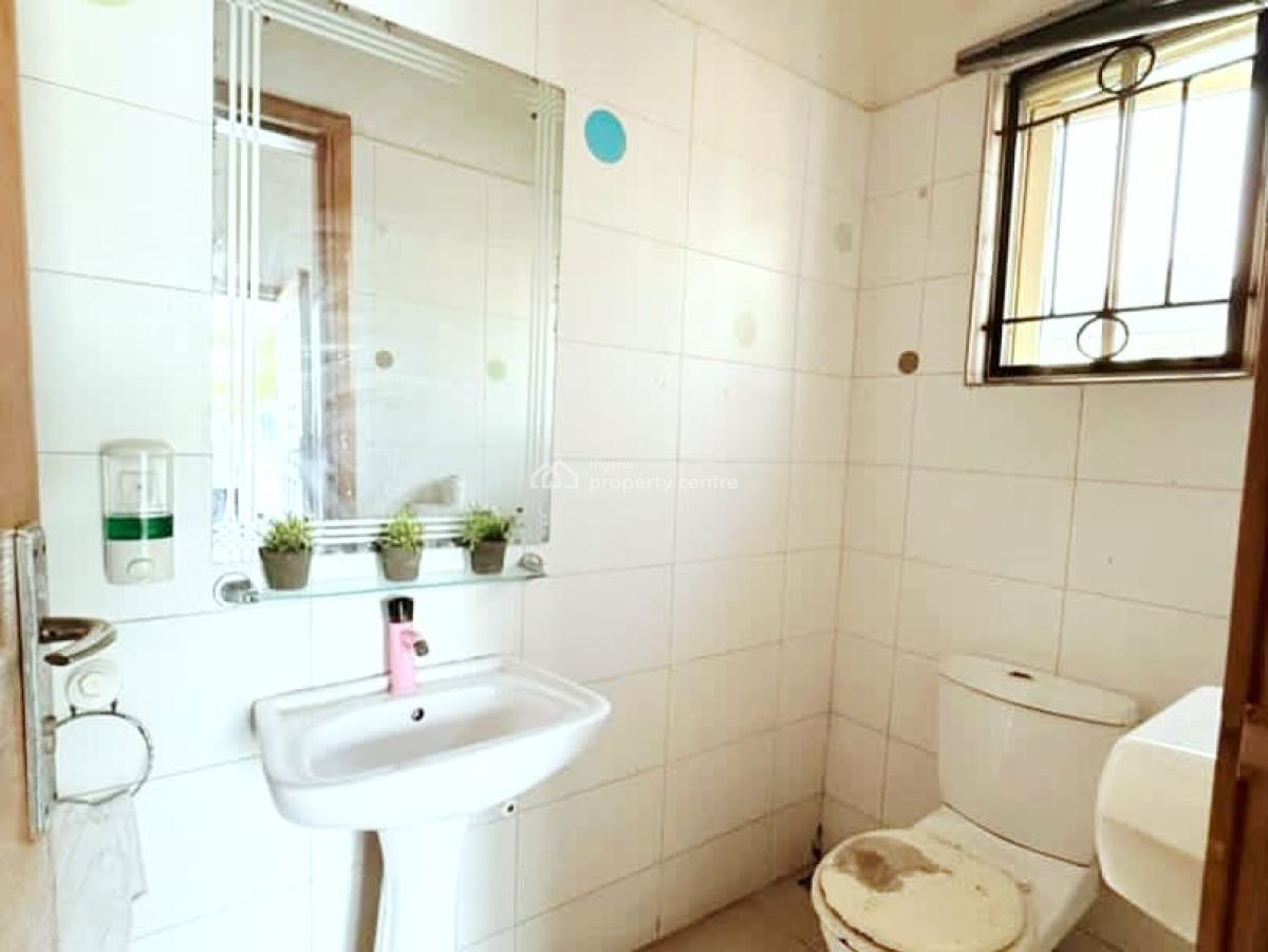 Commercial 4 Bedroom Semi-detached Duplex, Lekki Right, Lekki Phase 1, Lekki, Lagos, Office Space for Rent