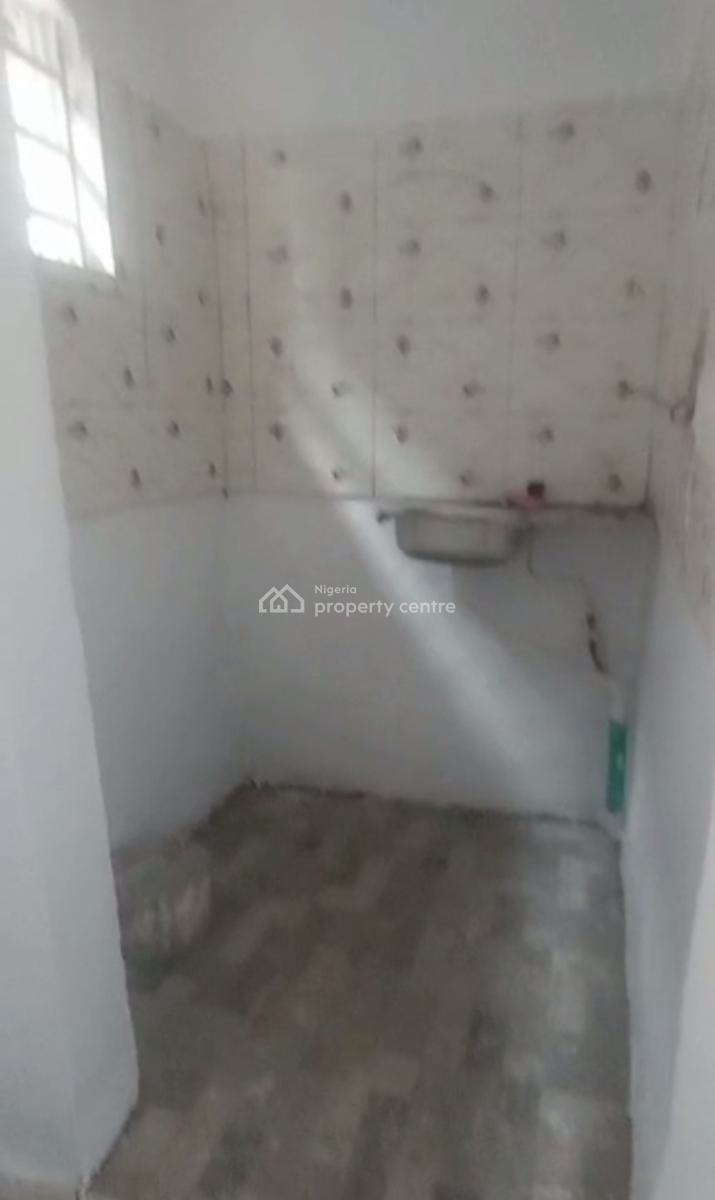 Spacious Studio Apartment, Bariga, Shomolu, Lagos, Self Contain (single Rooms) for Sale