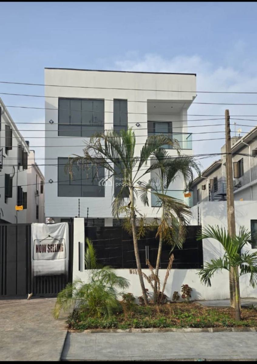 5 Bedroom Fully Detached Duplex on 2 Floors, Ample Parking Space, Lekki Phase 1, Lekki, Lagos, Detached Duplex for Sale