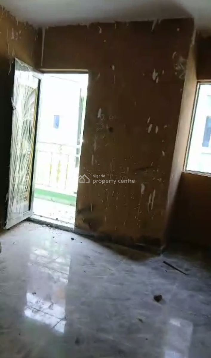 Spacious Lovely Modern Miniflat Upstairs., Surulere, Lagos, Mini Flat (room and Parlour) for Rent