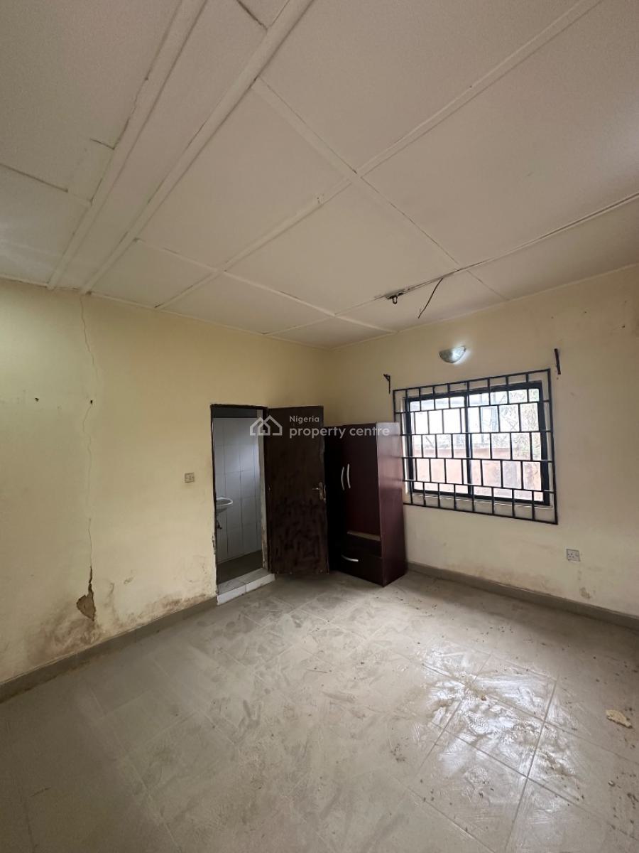 Spacious One Bedroom Flat with a Mini Compound, 5th Avenue, Gwarinpa, Abuja, Mini Flat (room and Parlour) for Rent