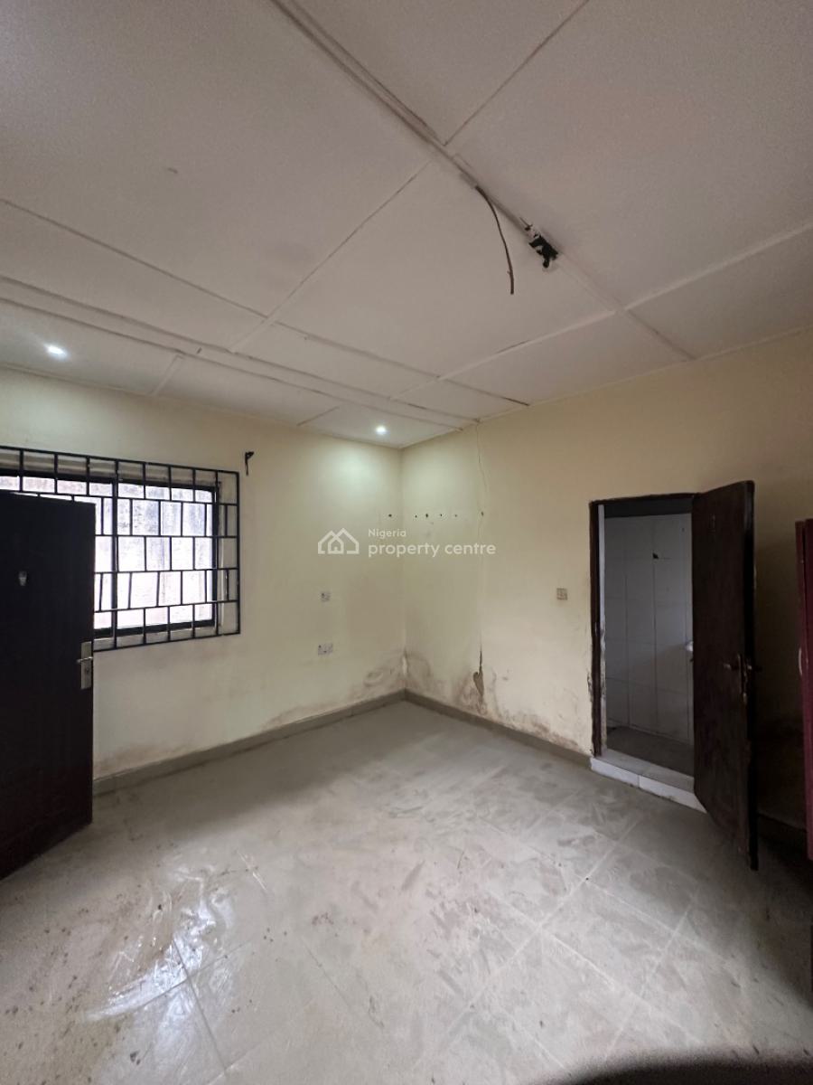 Spacious One Bedroom Flat with a Mini Compound, 5th Avenue, Gwarinpa, Abuja, Mini Flat (room and Parlour) for Rent