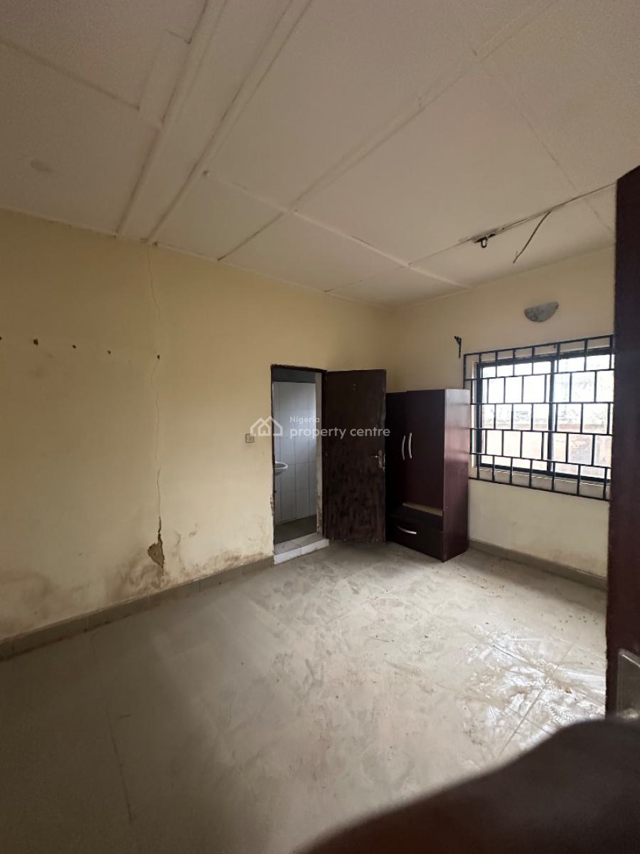 Spacious One Bedroom Flat with a Mini Compound, 5th Avenue, Gwarinpa, Abuja, Mini Flat (room and Parlour) for Rent