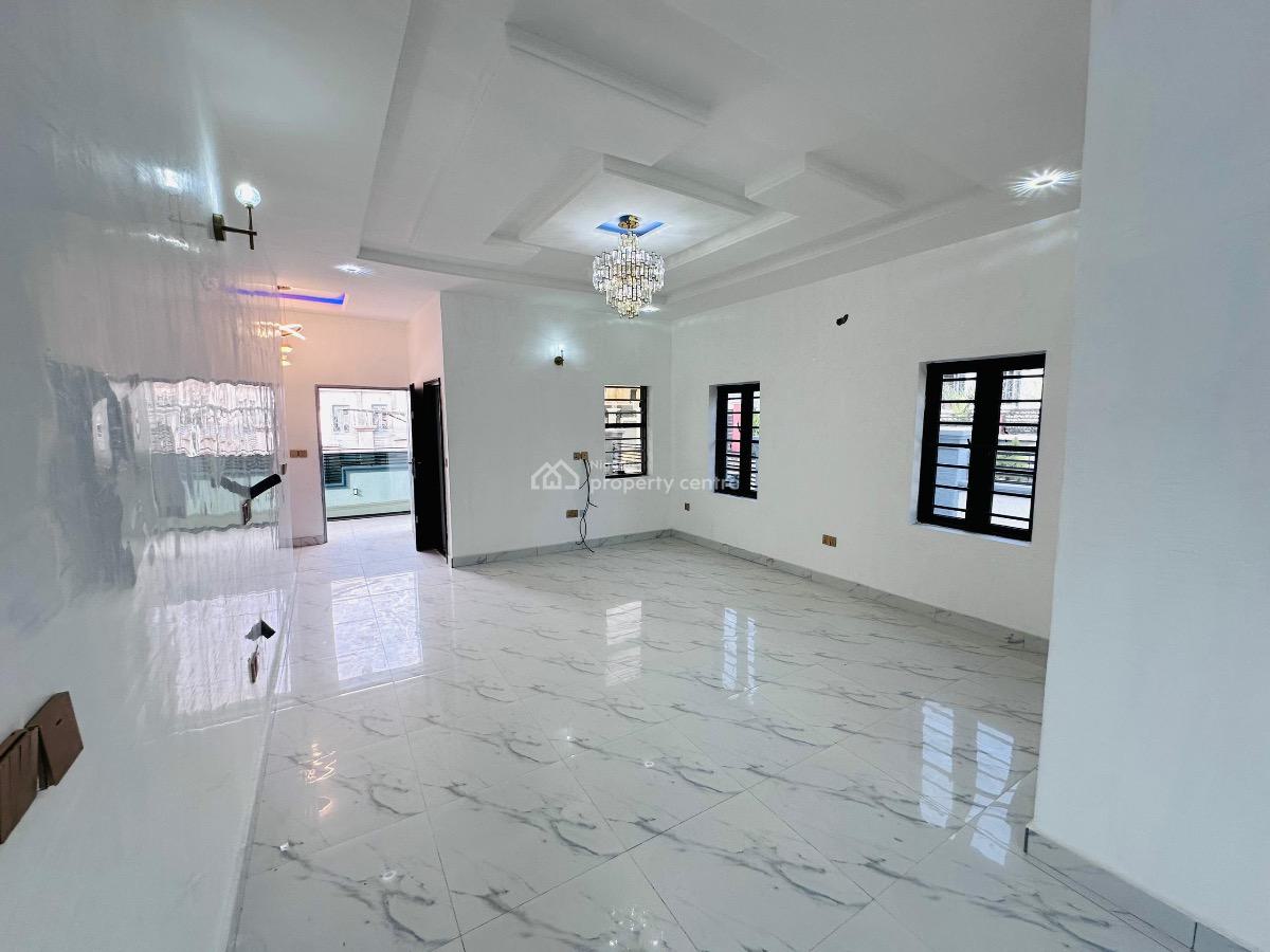 4 Bedroom Detached Duplex  Massive Compound, Lugbe District, Abuja, Detached Duplex for Sale