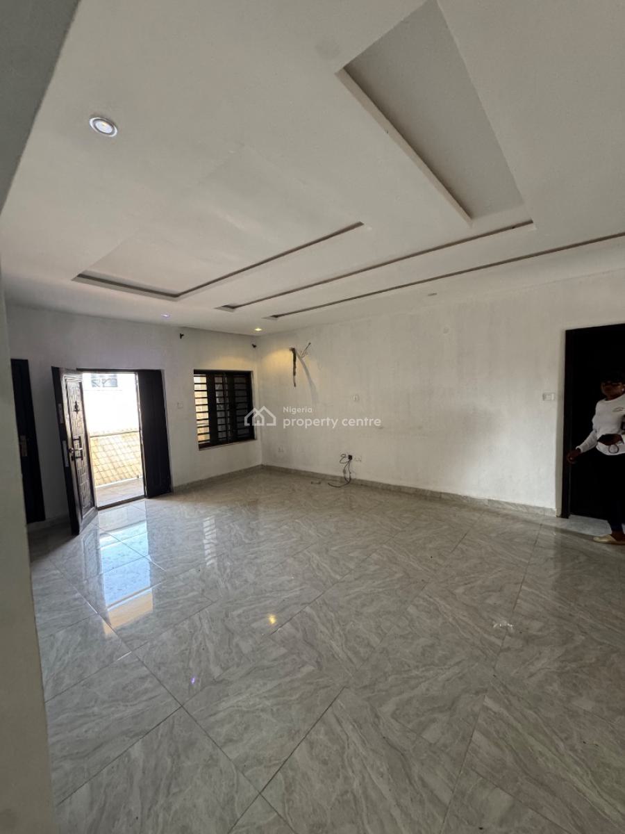 Luxury 2 Bedroom Flat Upstairs, 34 Silver Crest Garden Estate, Ajah, Lagos, Flat / Apartment for Rent