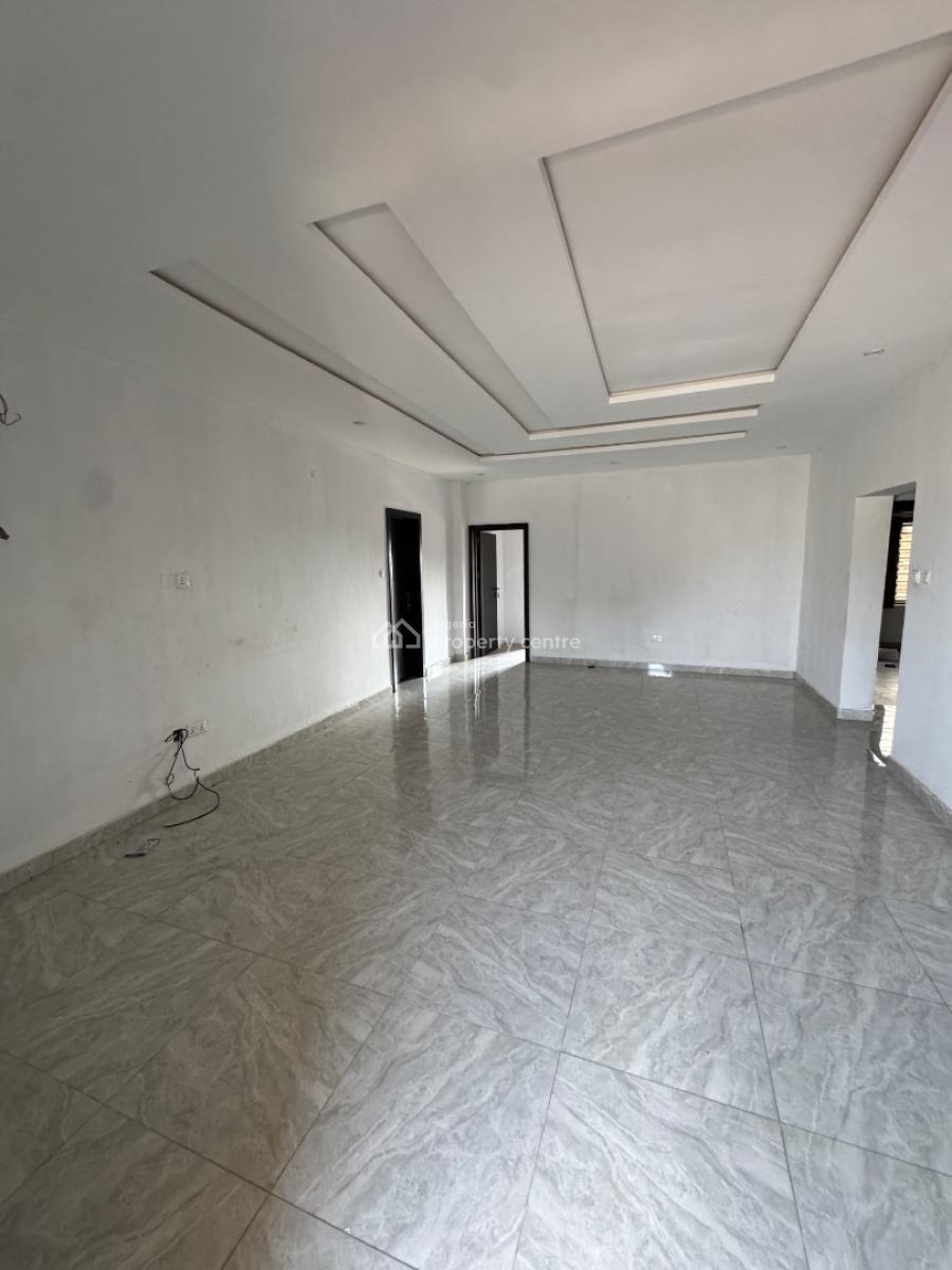 Luxury 2 Bedroom Flat Upstairs, 34 Silver Crest Garden Estate, Ajah, Lagos, Flat / Apartment for Rent