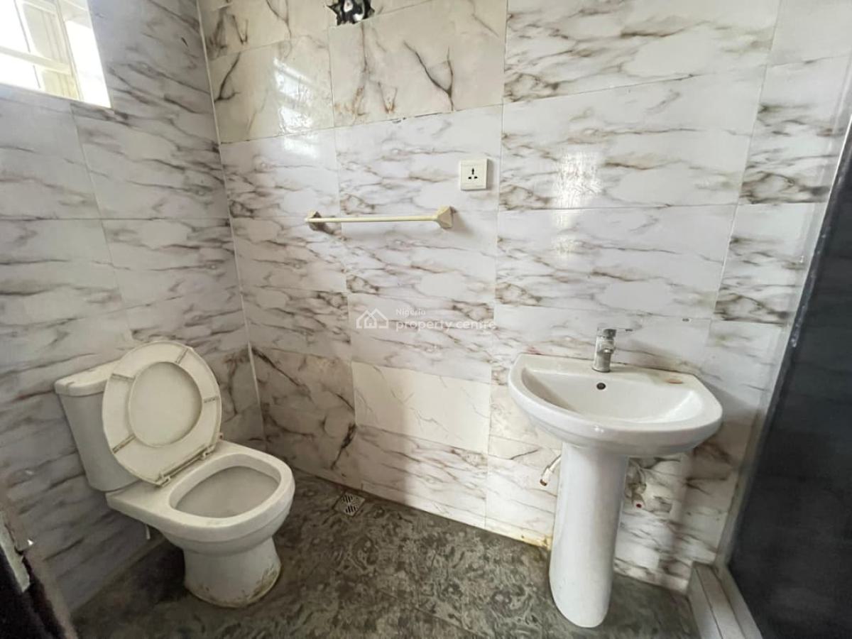 Nicely Finished Four (4) Bedroom Semi-detached House with Bq, Sangotedo, Ajah, Lagos, Semi-detached Duplex for Rent