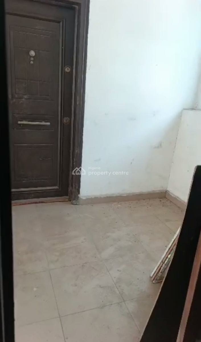 Decent Spacious Standard 3 Bedroom Apartment Upstairs, Good News Estate, Sangotedo, Ajah, Lagos, Flat / Apartment for Rent