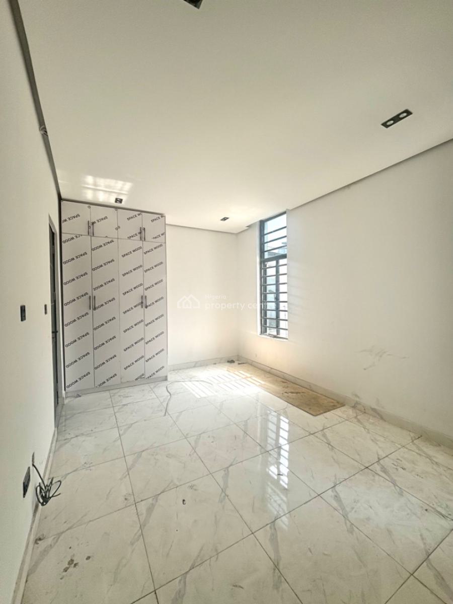 1 Bedroom Apartment, Ologolo, Lekki, Lagos, Block of Flats for Sale