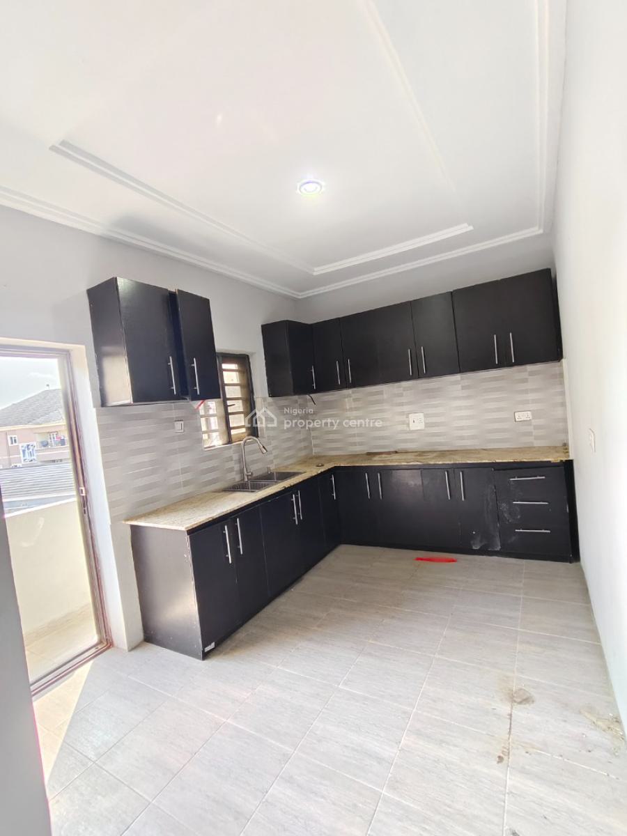 Relatively New 2 Bedrooms Apartment, Sangotedo, Ajah, Lagos, Flat / Apartment for Rent