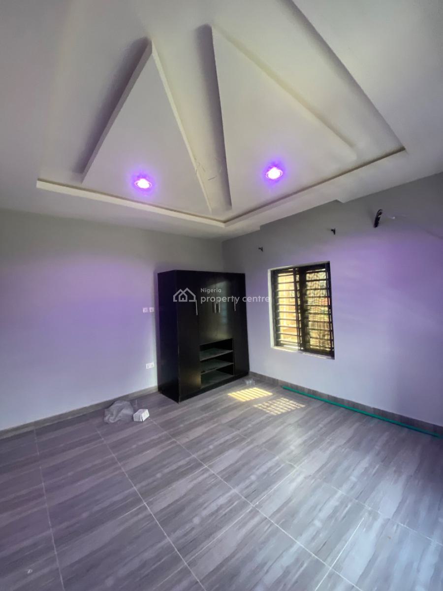 Magnificent Two Bedroom Apartment Upstairs, Peaceland, Ogombo, Ajah, Lagos, Flat / Apartment for Rent