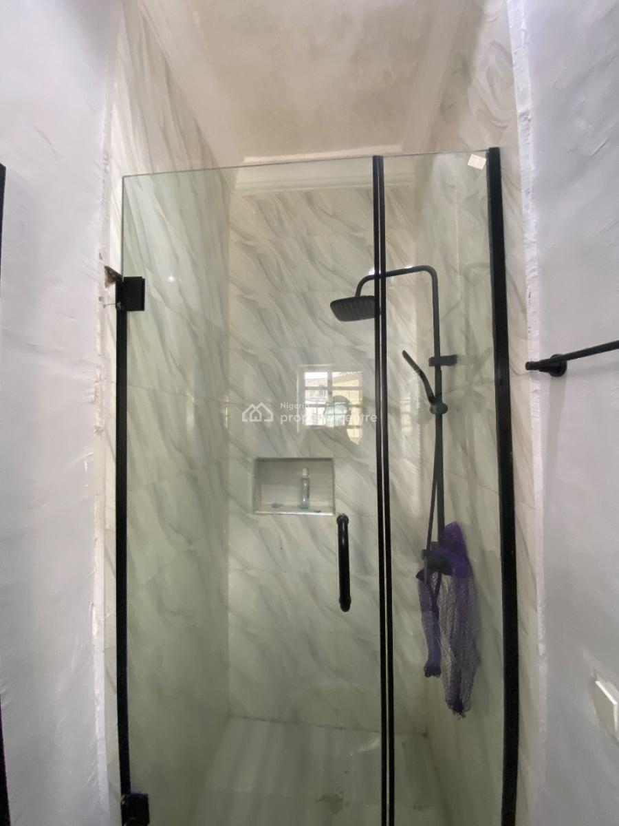 Magnificent Two Bedroom Apartment Upstairs, Peaceland, Ogombo, Ajah, Lagos, Flat / Apartment for Rent