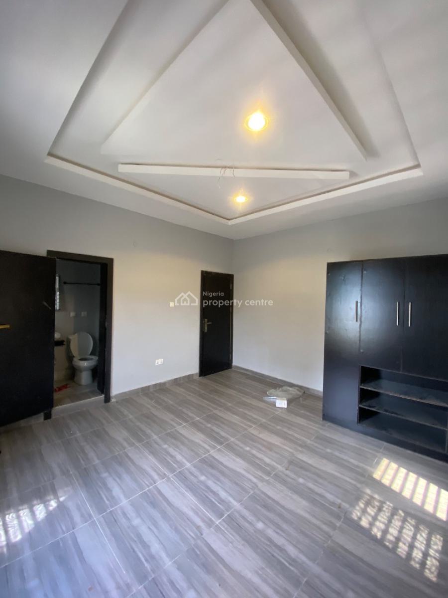 Magnificent Two Bedroom Apartment Upstairs, Peaceland, Ogombo, Ajah, Lagos, Flat / Apartment for Rent