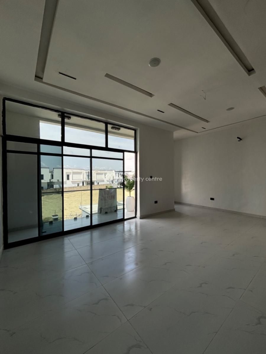 5 Bedroom Detached Home with Swimming Pool, Lekki, Lagos, Detached Duplex for Sale