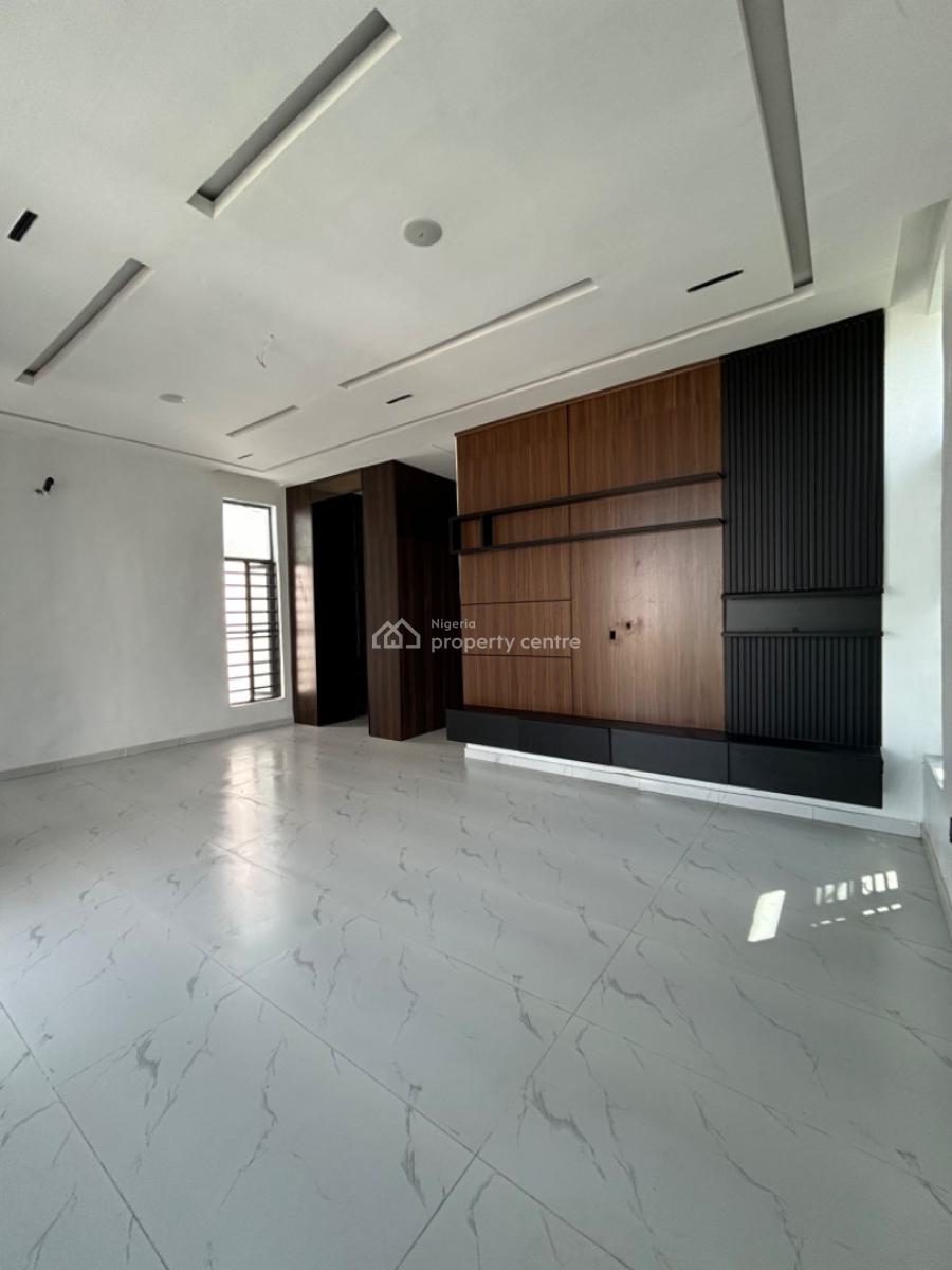 5 Bedroom Detached Home with Swimming Pool, Lekki, Lagos, Detached Duplex for Sale