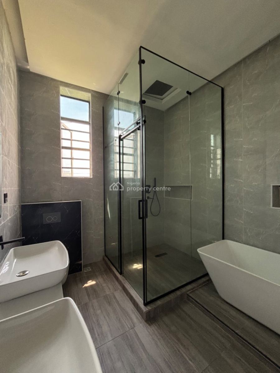 5 Bedroom Detached Home with Swimming Pool, Lekki, Lagos, Detached Duplex for Sale