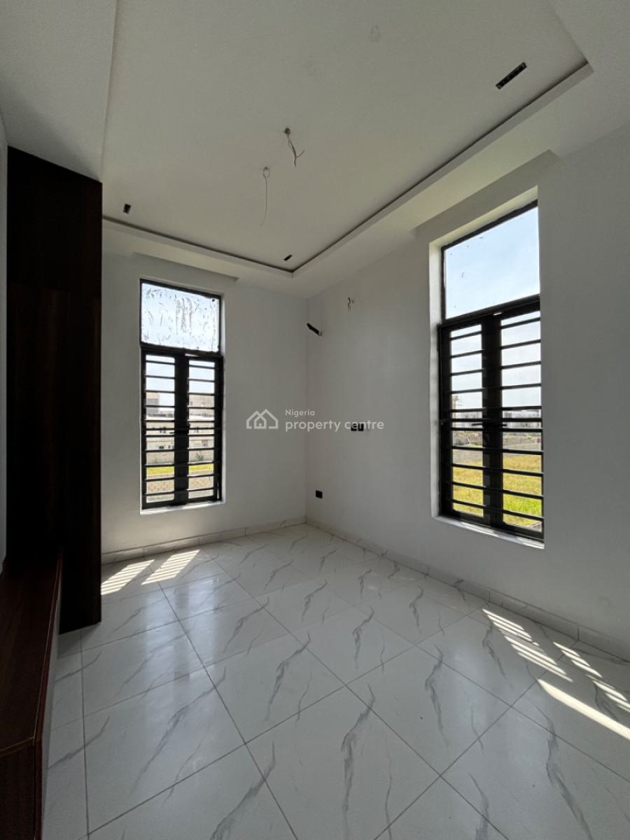 5 Bedroom Detached Home with Swimming Pool, Lekki, Lagos, Detached Duplex for Sale