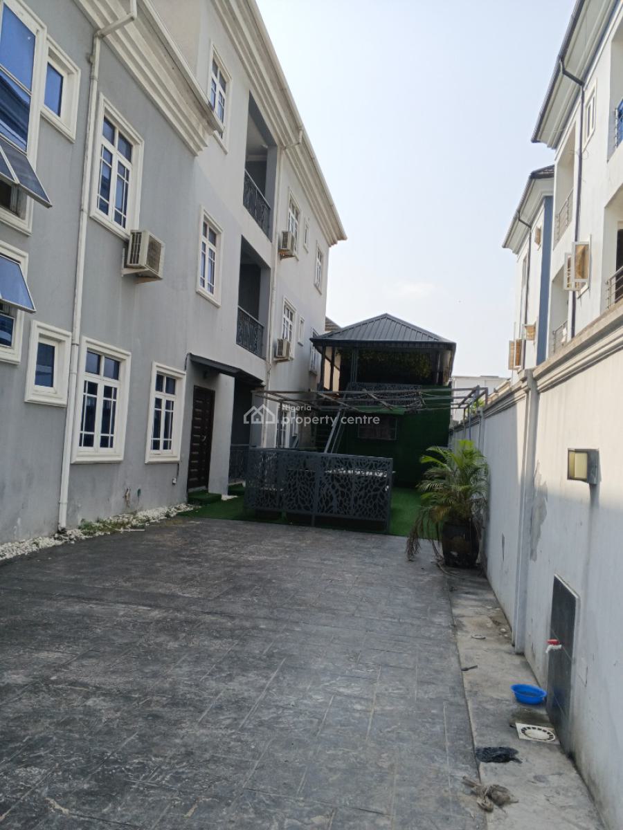 Luxury Build 10 Bedroom Fully Detached Hotel, Lekki Phase 2, Lekki, Lagos, Hotel / Guest House for Rent