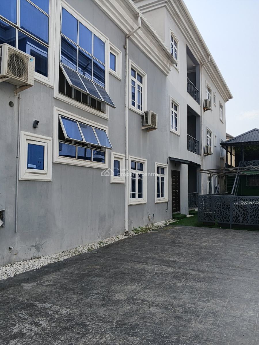 Luxury Build 10 Bedroom Fully Detached Hotel, Lekki Phase 2, Lekki, Lagos, Hotel / Guest House for Rent