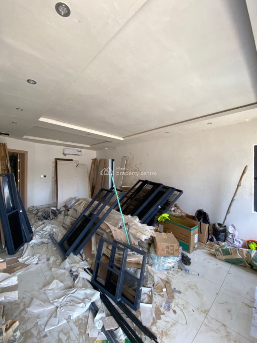 Capacious 4 Semi Detached with  Bq, Ikoyi, Lagos, Semi-detached Duplex for Sale