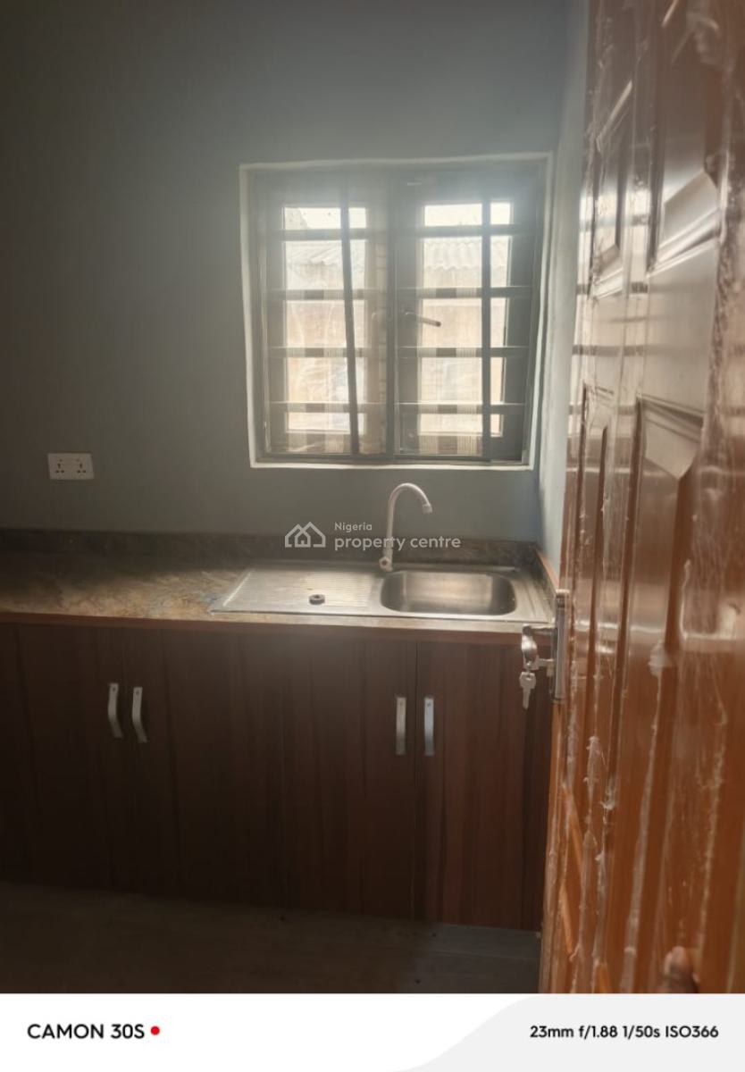 Newly Built Spacious 2 Bedroom Upflat, Oworonshoki, Shomolu, Lagos, Flat / Apartment for Rent