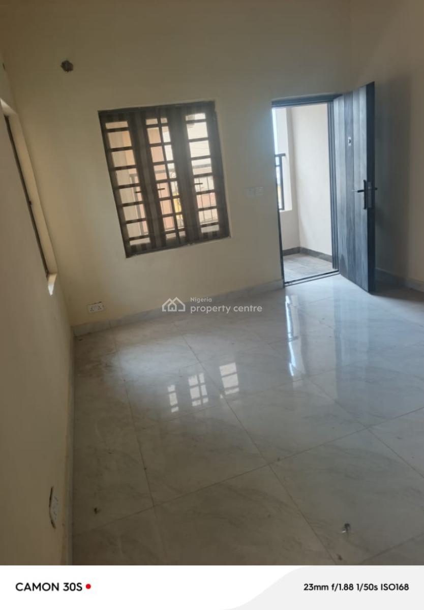Newly Built Spacious 2 Bedroom Upflat, Oworonshoki, Shomolu, Lagos, Flat / Apartment for Rent