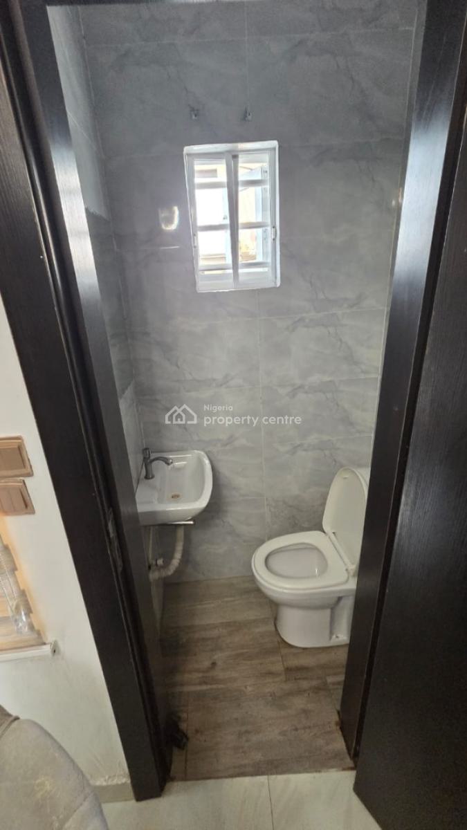 Block of Apartments, Lekki Phase 1, Lekki, Lagos, Flat / Apartment for Sale