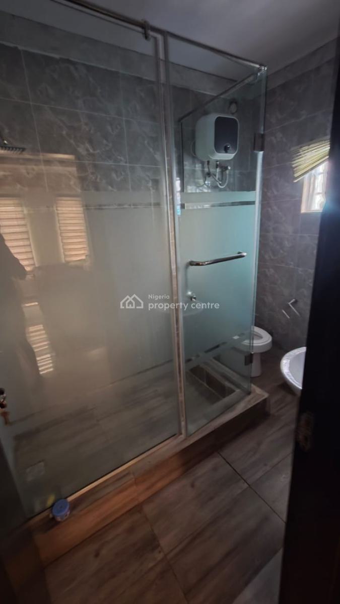 Block of Apartments, Lekki Phase 1, Lekki, Lagos, Flat / Apartment for Sale