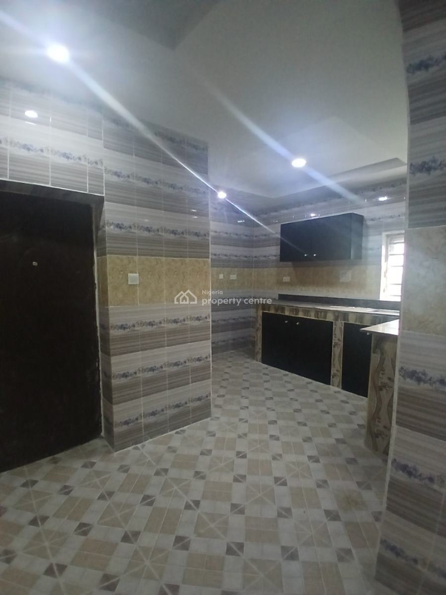 2 Bedroom Flat, Newtown Estate, Ogombo, Ajah, Lagos, House for Rent
