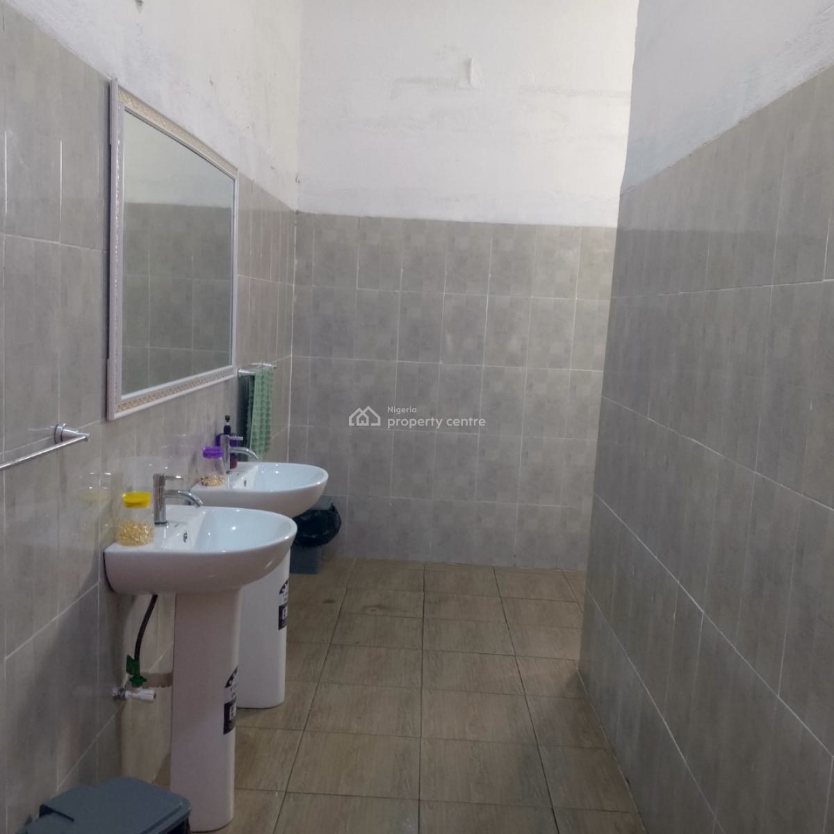 400sqm Open Office Space on The 3rd Floor with 4 Toilets in a Plaza, Off Adetokunbo Ademola, Victoria Island (vi), Lagos, Commercial Property for Rent