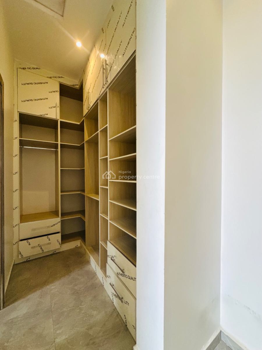 Spaciously Built 4 Bedroom Terrace Duplex with Bq, Vgc, Lekki, Lagos, Terraced Duplex for Rent