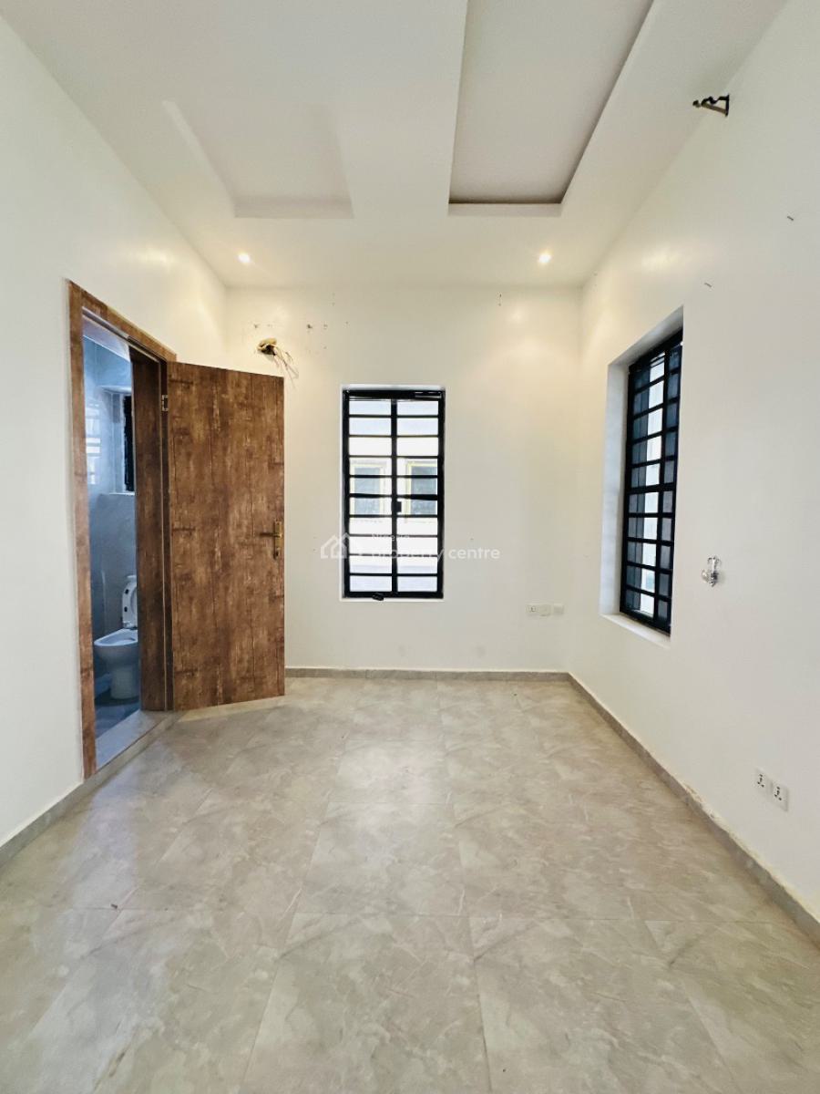 Spaciously Built 4 Bedroom Terrace Duplex with Bq, Vgc, Lekki, Lagos, Terraced Duplex for Rent