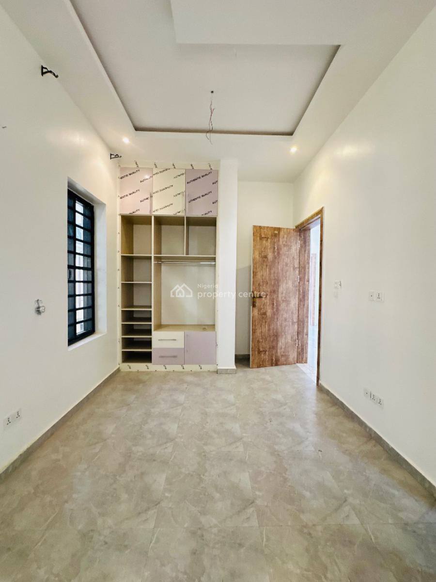 Spaciously Built 4 Bedroom Terrace Duplex with Bq, Vgc, Lekki, Lagos, Terraced Duplex for Rent