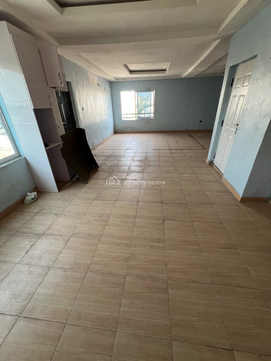 Open Plan Commercial Penthouse with Ample Ground Floor Parking, Victoria Island (vi), Lagos, Commercial Property for Rent