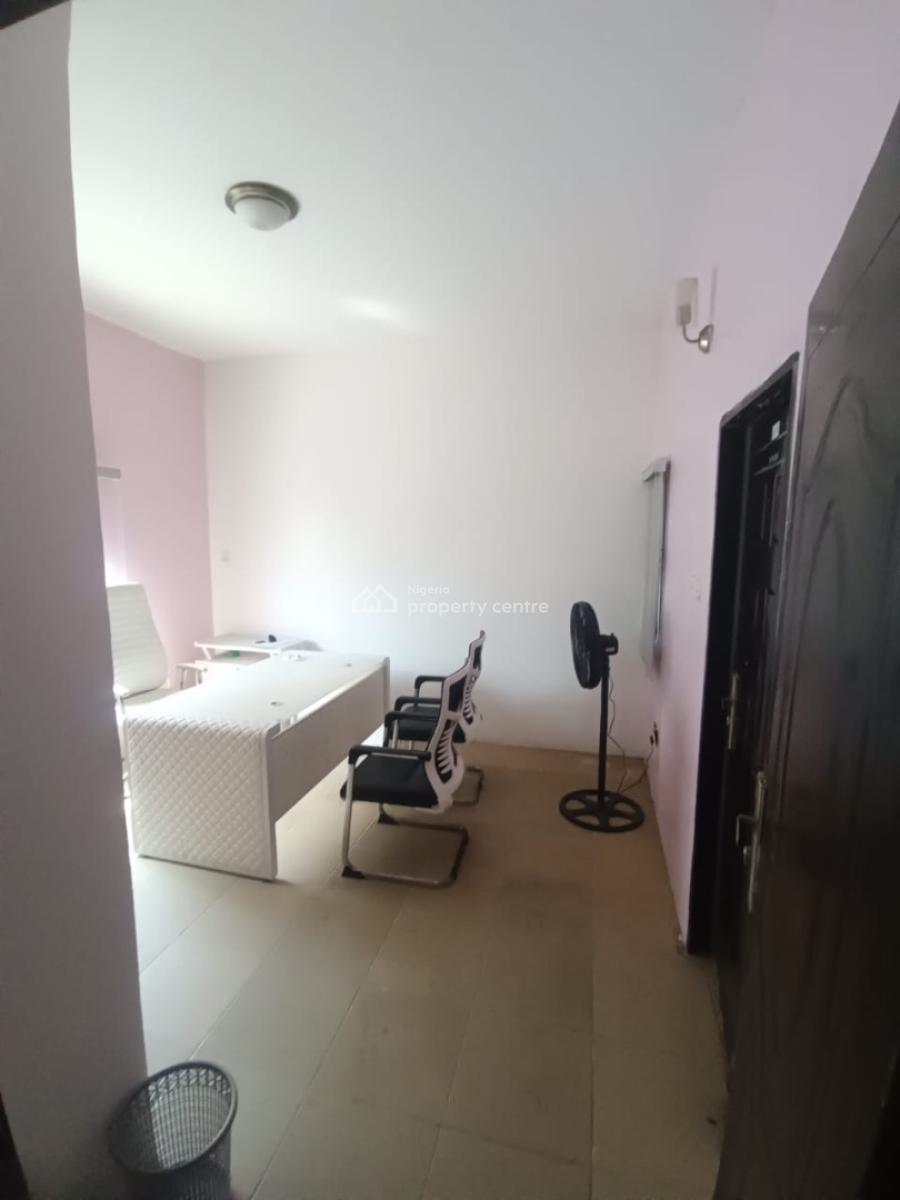 Exquisite Spacious Single Room Shared Apartment, Orchid, Lekki Phase 2, Lekki, Lagos, Flat / Apartment for Rent