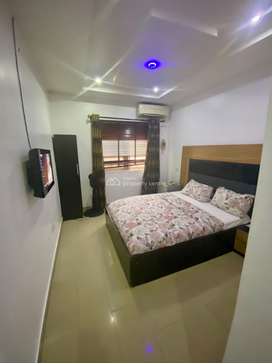 2 Bedroom Apartment Opebi, Salvation Road, Opebi, Ikeja, Lagos, Flat / Apartment Short Let