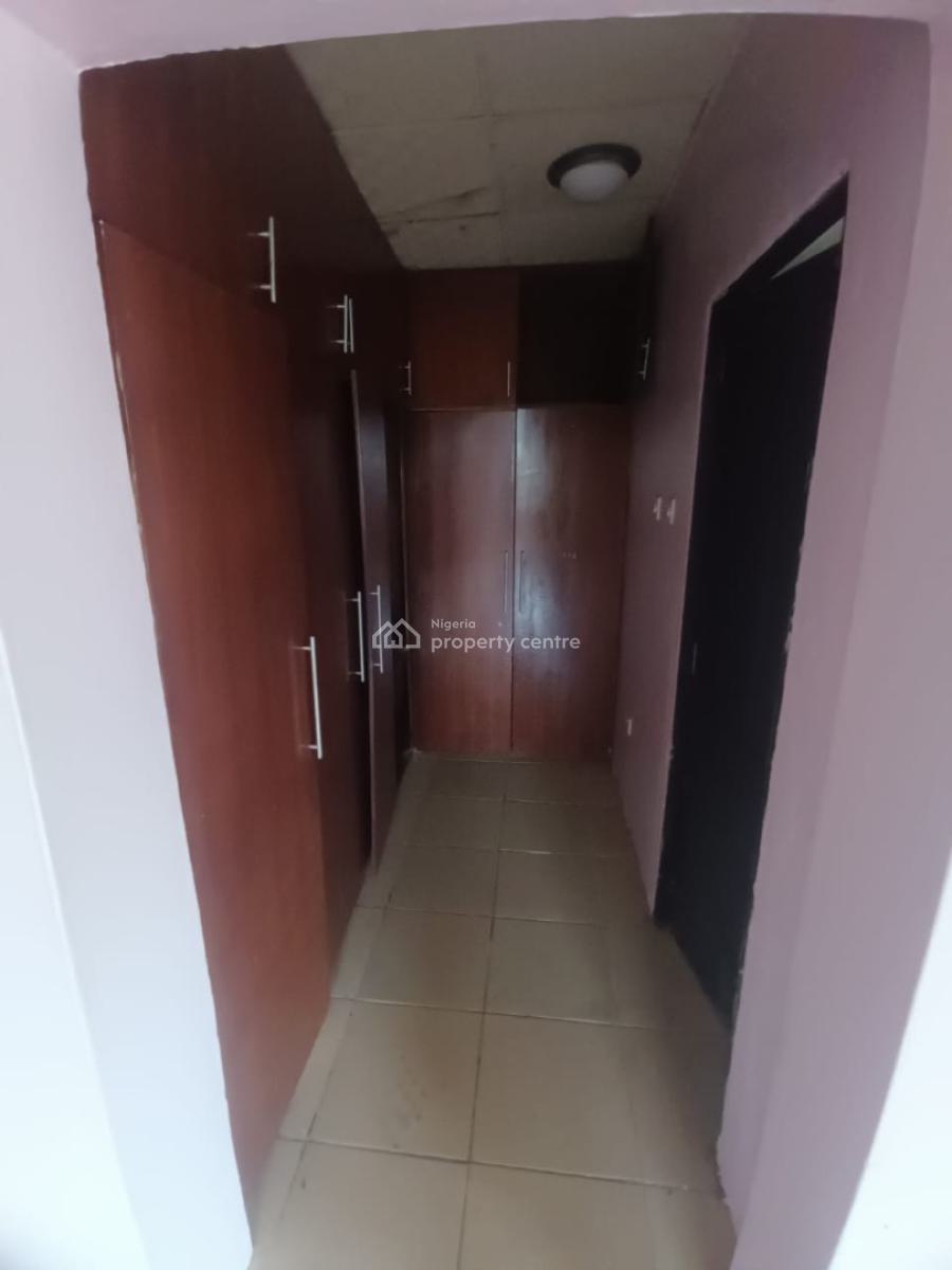 Luxurious Master Bedroom Shared Apartment, Orchid, Lekki Phase 2, Lekki, Lagos, Flat / Apartment for Rent