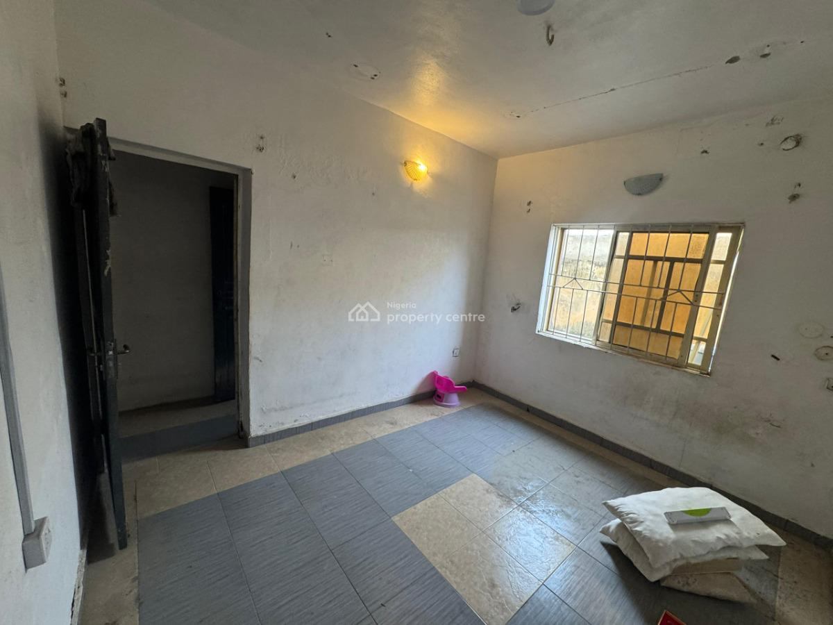 Nice 1 Bedroom Apartment, Off Aro Road Ologolo, Ologolo, Lekki, Lagos, Mini Flat (room and Parlour) for Rent