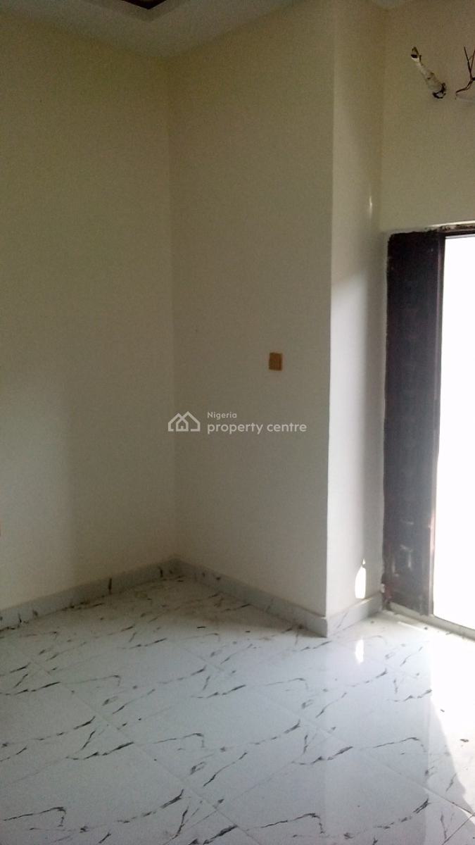 Sharp 2 Bedroom, Okota, Isolo, Lagos, Flat / Apartment for Rent