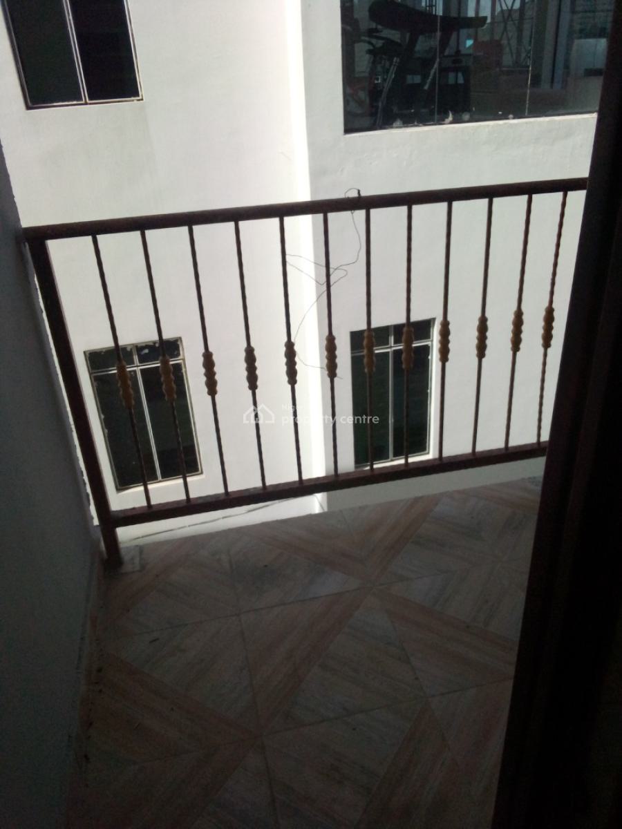 Sharp 2 Bedroom, Okota, Isolo, Lagos, Flat / Apartment for Rent