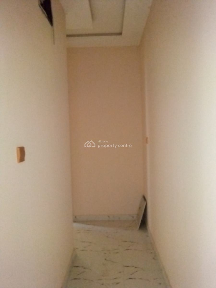 Sharp 2 Bedroom, Okota, Isolo, Lagos, Flat / Apartment for Rent
